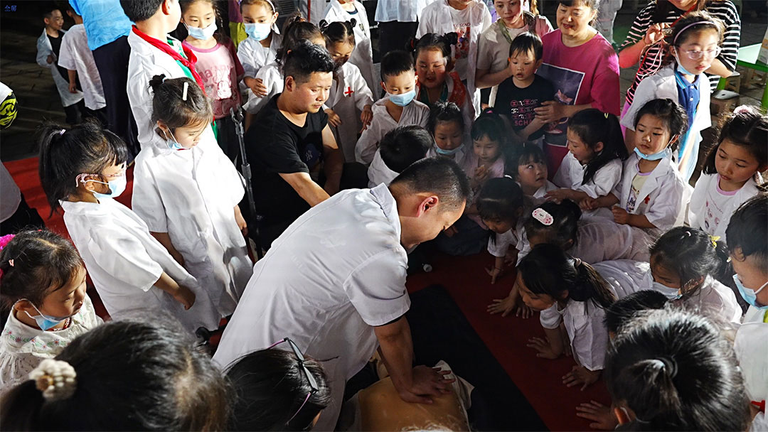 结石萌医上岗记：走进青白江红河社区，“医”起探秘结石！(图14)