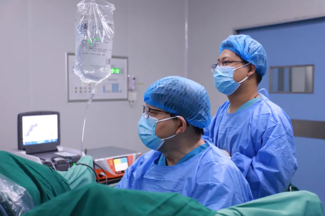 突破性微创技术为前列腺增生患者带来新曙光——瑞梦热蒸汽消融术【成都瑞梦热蒸汽治疗前列腺医院】(图1) 突破性微创技术为前列腺增生患者带来新曙光——瑞梦热蒸汽消融术【成都瑞梦热蒸汽治疗前列腺医院】(图1)