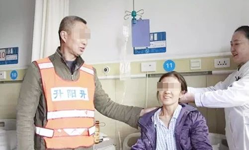 党旗引路:四川结石病医院这个“家”,为蓉城劳动者筑起红色驿站(图7) 党旗引路:四川结石病医院这个“家”,为蓉城劳动者筑起红色驿站(图7)