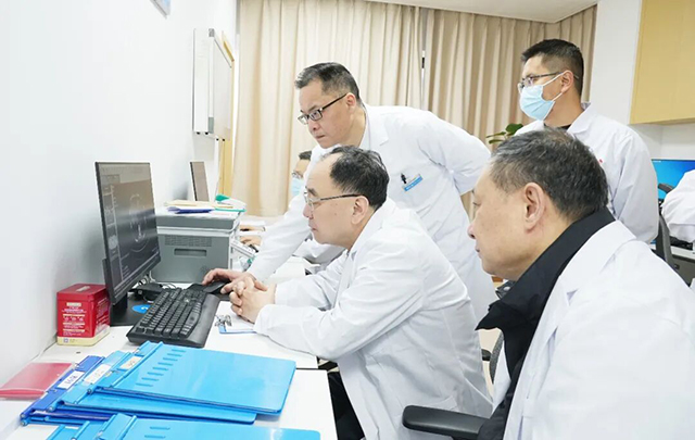 国之名医刘京山教授再临我院!西南患者家门口的“保胆春天”(图1) 国之名医刘京山教授再临我院!西南患者家门口的“保胆春天”(图1)