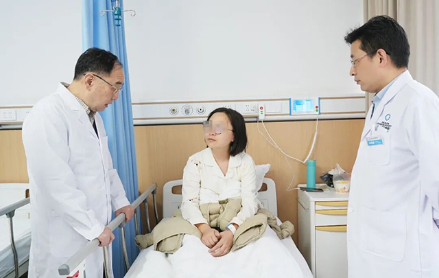 国之名医刘京山教授再临我院!西南患者家门口的“保胆春天”(图2) 国之名医刘京山教授再临我院!西南患者家门口的“保胆春天”(图2)