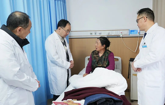 国之名医刘京山教授再临我院!西南患者家门口的“保胆春天”(图3) 国之名医刘京山教授再临我院!西南患者家门口的“保胆春天”(图3)