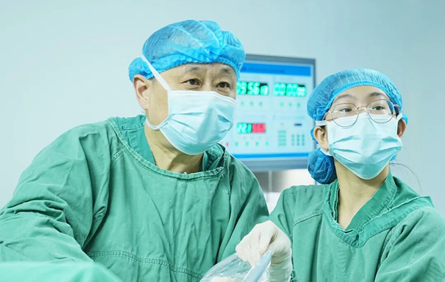 国之名医刘京山教授再临我院!西南患者家门口的“保胆春天”(图7) 国之名医刘京山教授再临我院!西南患者家门口的“保胆春天”(图7)